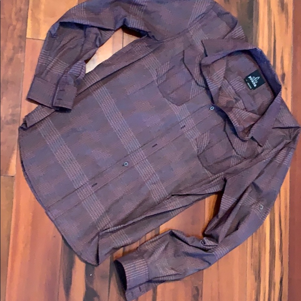 Men’s large prAna long sleeve